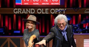 Opry members Carly Pearce and Marty Stuart start the official countdown clock to the Opry's 5,000th Saturday night broadcast. Photo by Chris Hollo