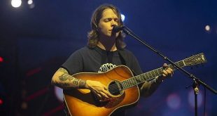 Billy Strings Releases "Billy Strings Live Vol. 1"