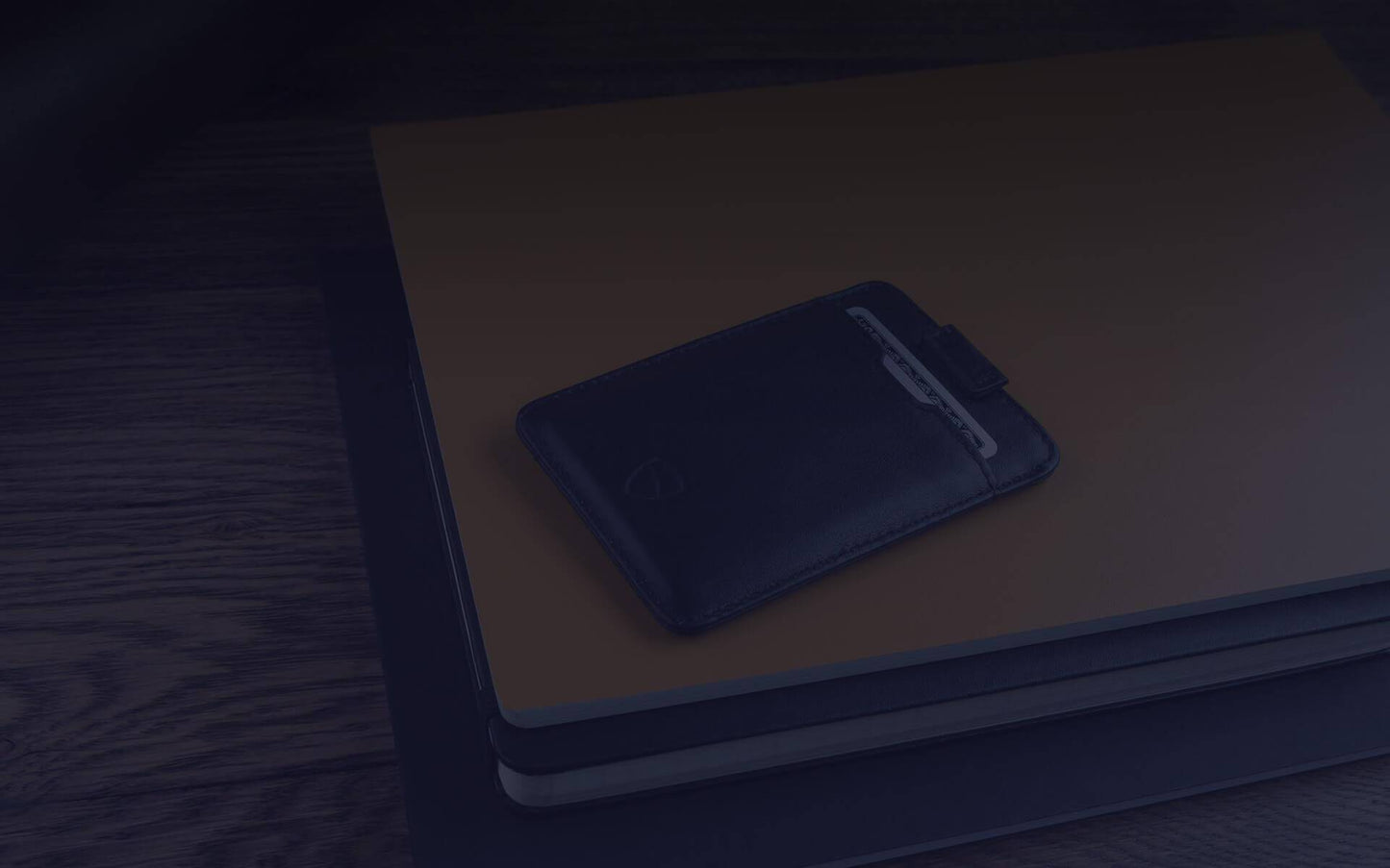 Smooth zipper coin pocket