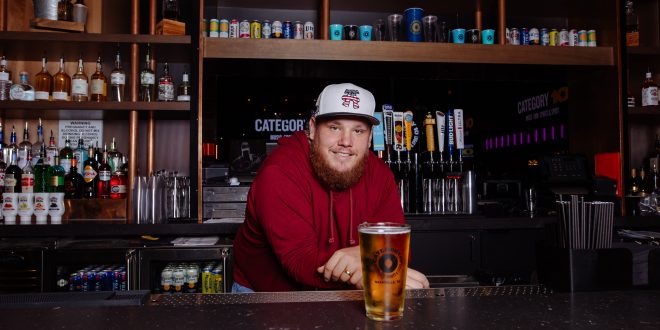 Luke Combs' Category 10 Opens