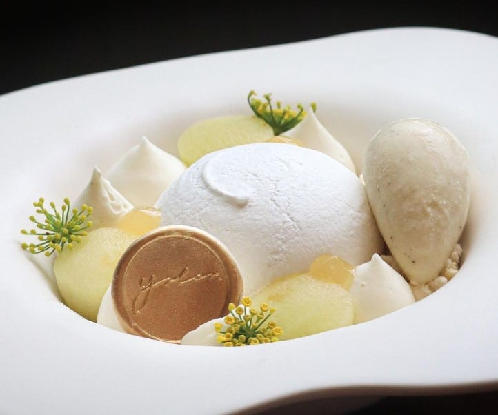 Mele - pavlova, apple torta, lemon bubbles, clarified apple butter, brinata