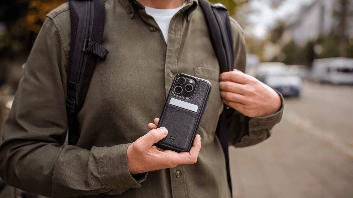 Premium iPhone 15 Cover