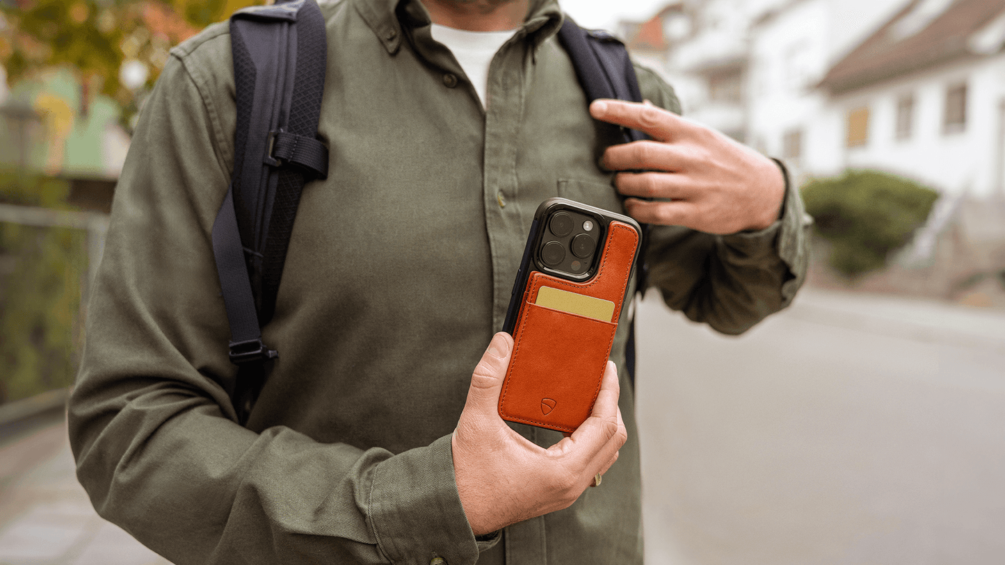 iPhone 15 Leather Wrap