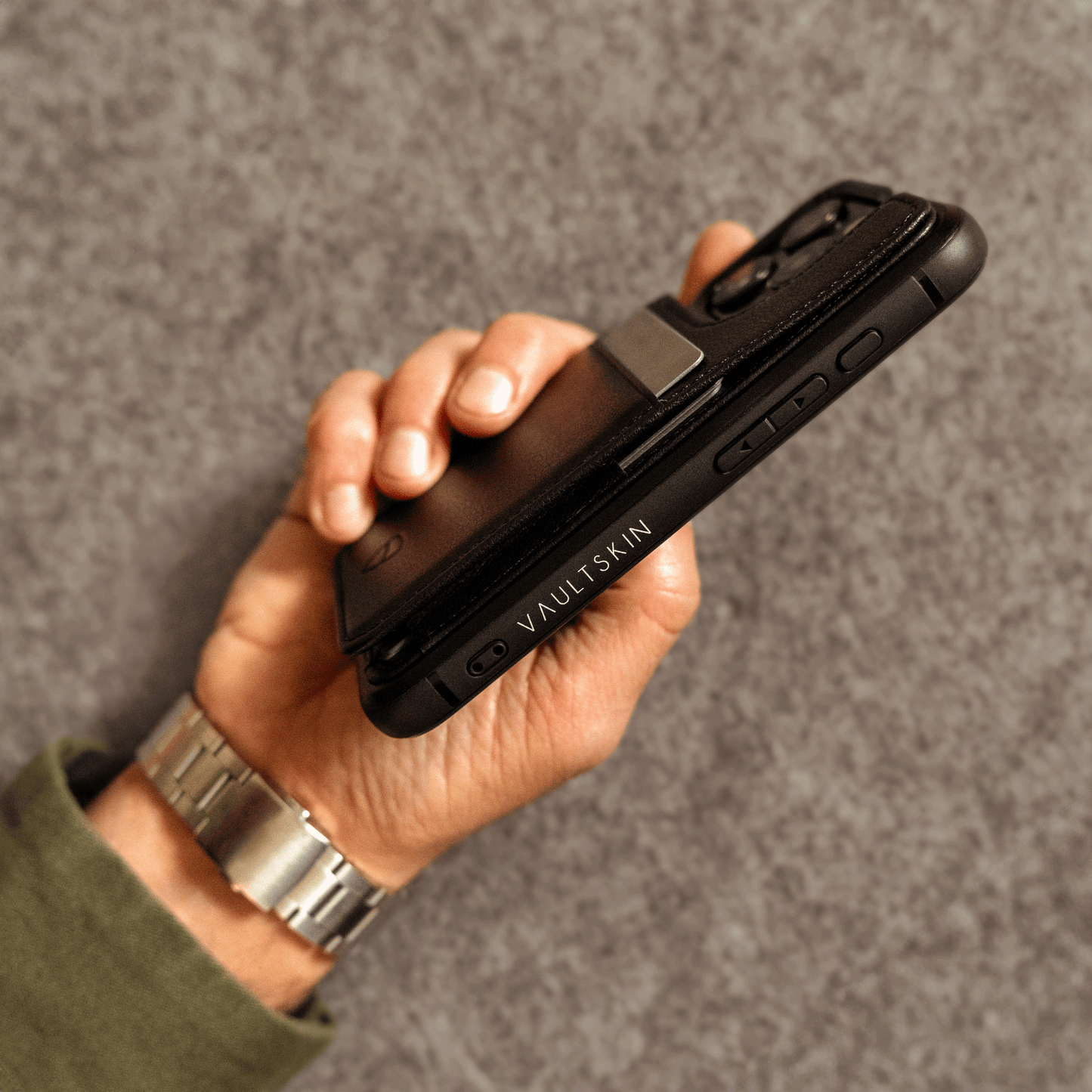 iPhone 15 Premium Sleeve